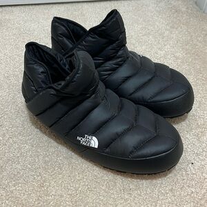 The North Face men’s booties size 12